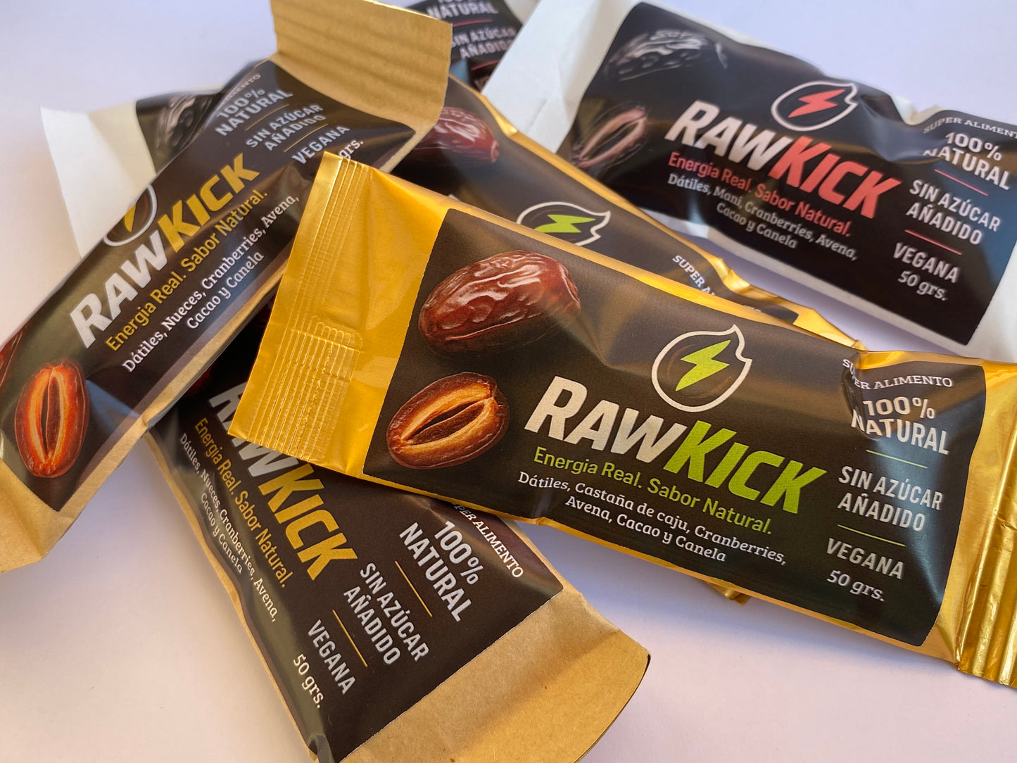 Pack Mix de 10 Barritas de  Dátiles ( 4 cajú , 3 nueces y 3 maní)